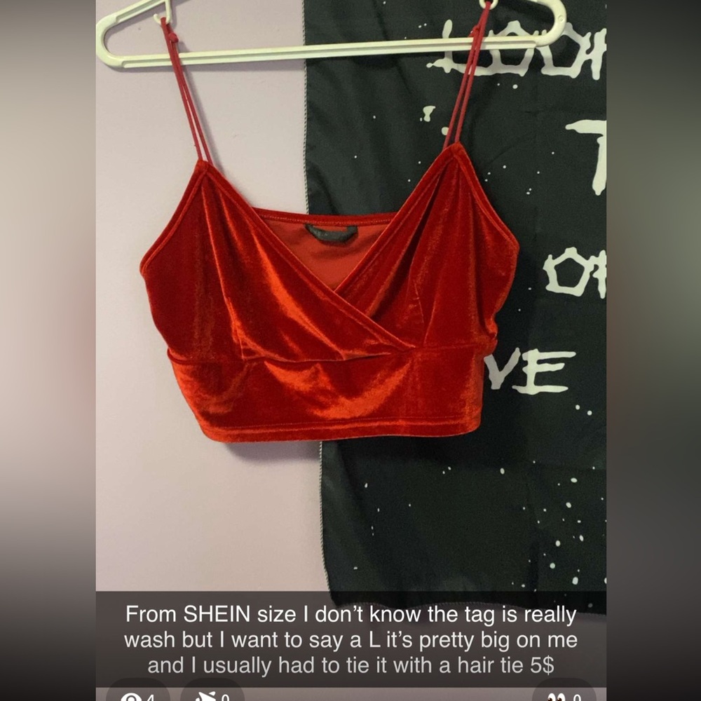 Woman’s crop top